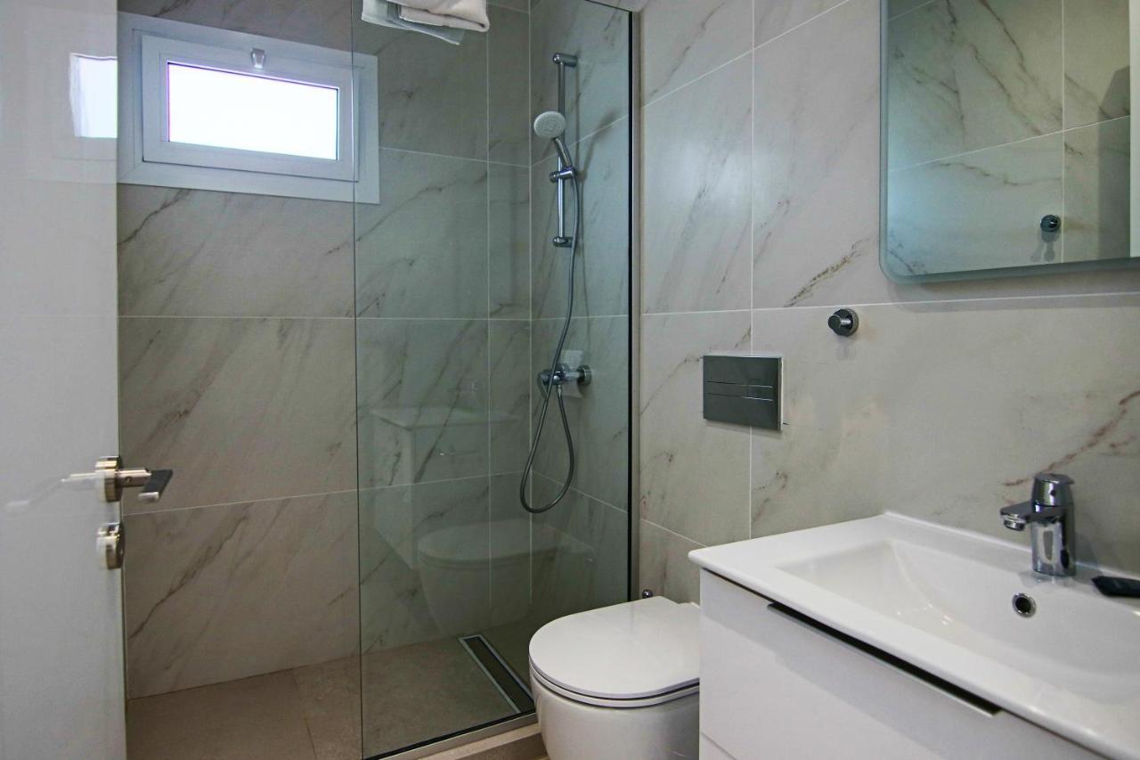 Phaedrus Living: Seaview Luxury Flat Limnaria 114 Apartment Paphos Bagian luar foto