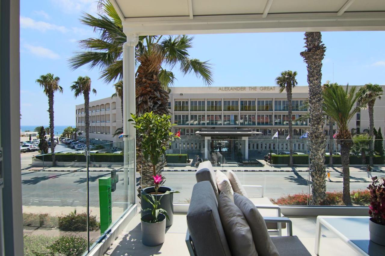 Phaedrus Living: Seaview Luxury Flat Limnaria 114 Apartment Paphos Bagian luar foto